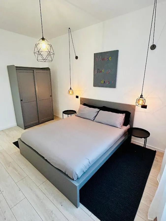 Design Moderno In Centro - Lainate- Rho Fiera Apartment 0*, Lainate